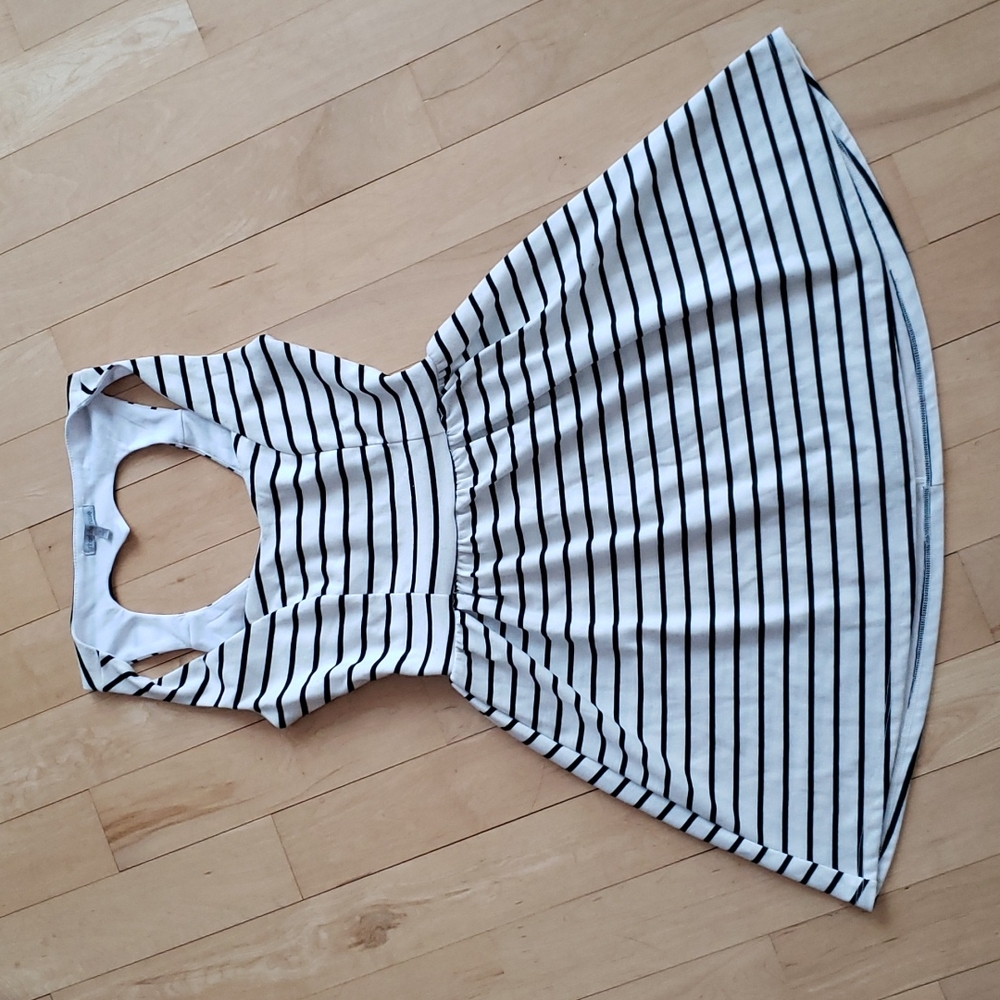 Charlotte Russe Black and White stripe knit, flared skirt mini dress. Size 5